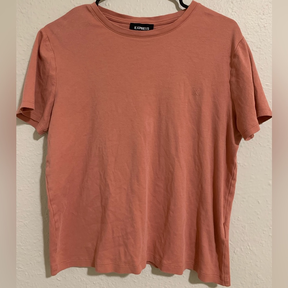 Express pink/salmon colored tee